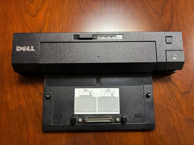 Base de conexión Dell