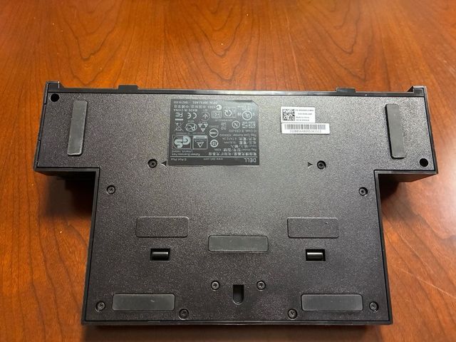 Base de conexión Dell