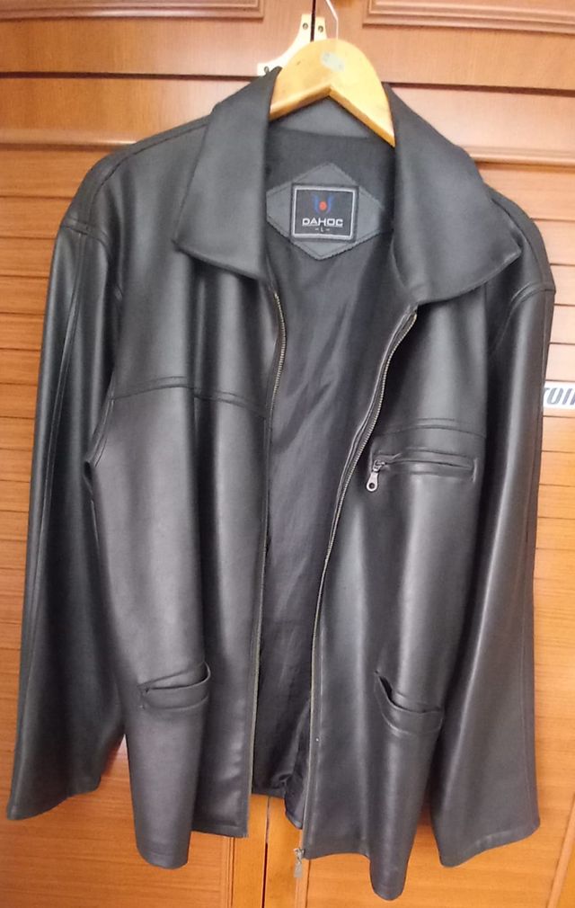 CHAQUETA DE POLIÉSTER