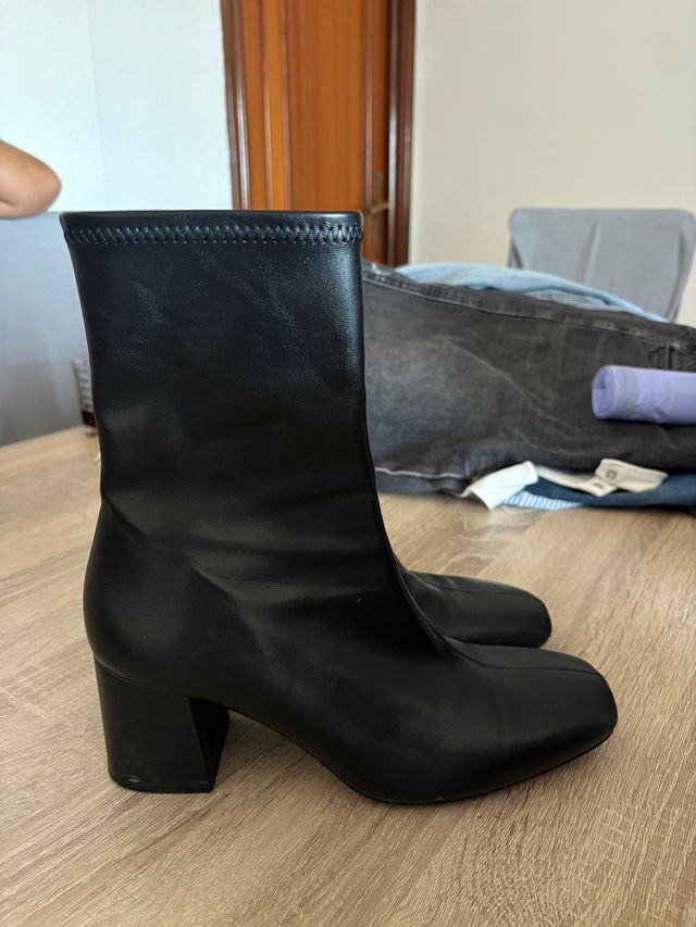 Botas negras tacón cuadrado