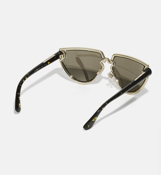 Gafas de sol Burberry doradas y negras