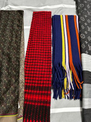 Lote de fulares en buen estado, uno es de seda