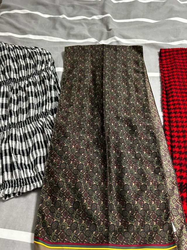 Lote de fulares en buen estado, uno es de seda