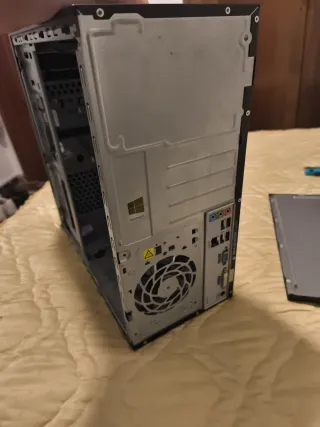 Caja PC + Intel i3 3ª Gen + Ventiladores+ cable