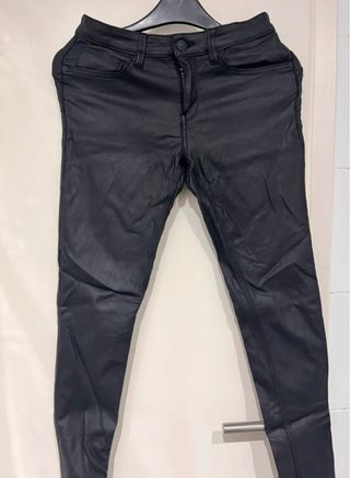 Vaqueros efecto piel Mango Talla S