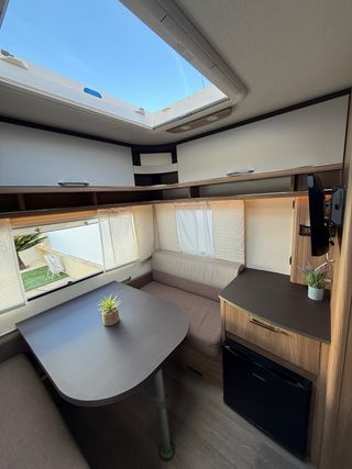 Caravana Burnest  GMBH 2 ambientes año 2019