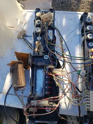 2   frontali Indesit per TV vintage