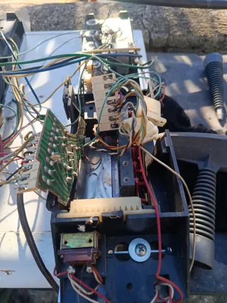 2   frontali Indesit per TV vintage