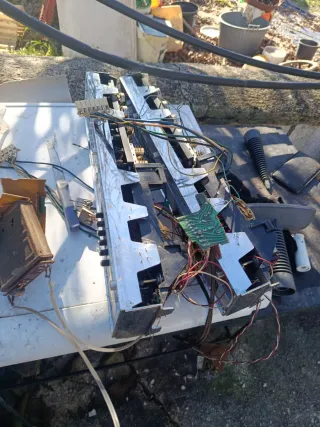 2   frontali Indesit per TV vintage