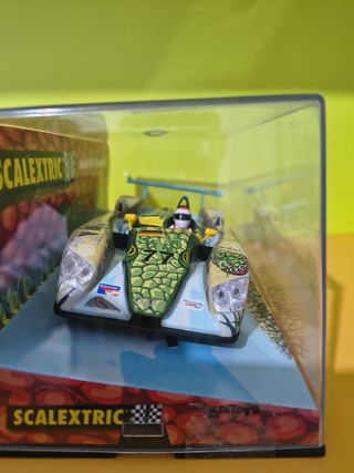 Scalextric Audi R8 Cocodrilo