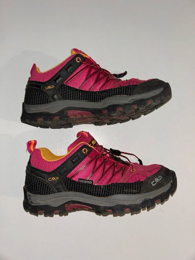 Zapatillas senderismo CMP talla 37 niña. 23cm