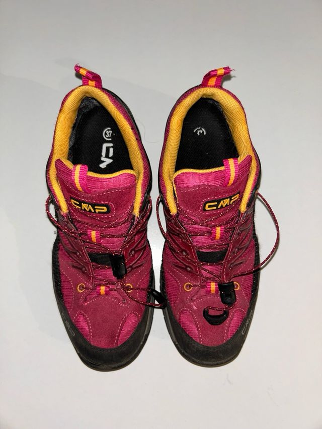 Zapatillas senderismo CMP talla 37 niña. 23cm