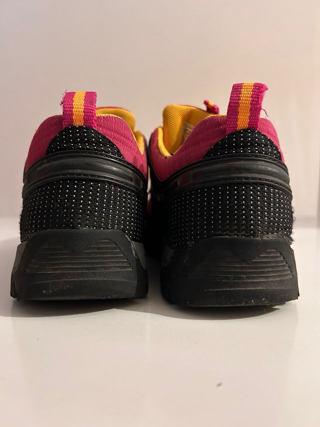Zapatillas senderismo CMP talla 37 niña. 23cm