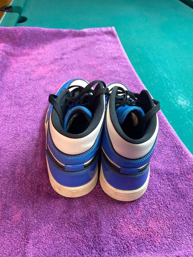 Zapatillas Jordan 1 High Azul y Blanco