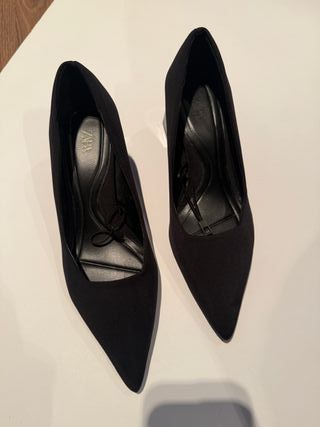 Zapatos de tacón Zara negros