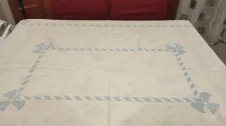 Tovaglia cotone fantasia fiore e fiocco