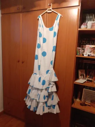 Traje Flamenca Blanco Lunares Azules T.38