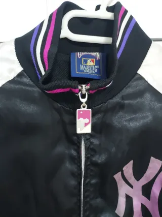 Chaqueta Adidas Yankees Negra y Blanca