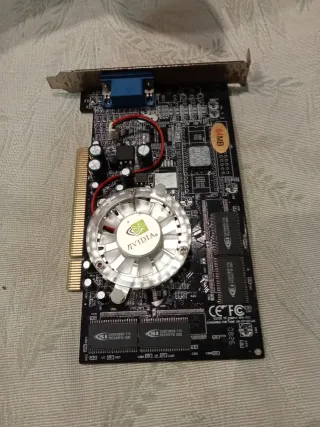 Tarjeta Gráfica NVIDIA GeForce MX400 64MB PCI