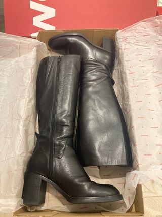 Botas altas Wonders Talla 39 Negras