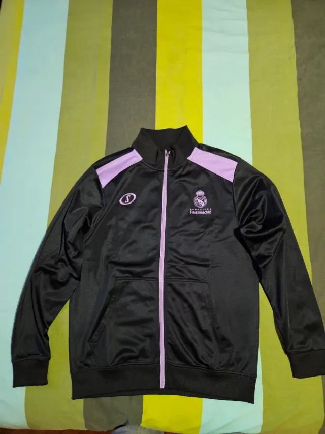 Chándal y equipacion de baloncesto Spalding