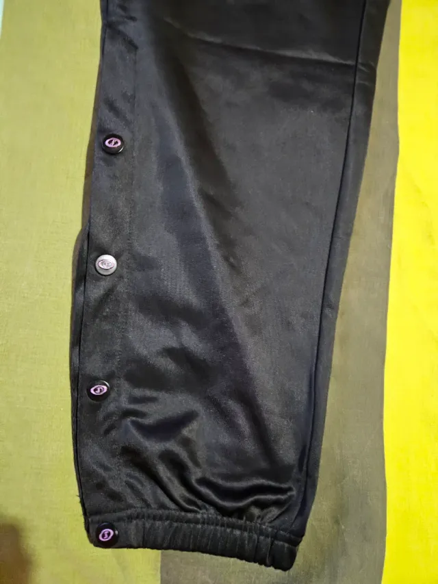 Chándal y equipacion de baloncesto Spalding