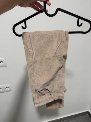 Pantalón pana Pull&Bear beige talla S