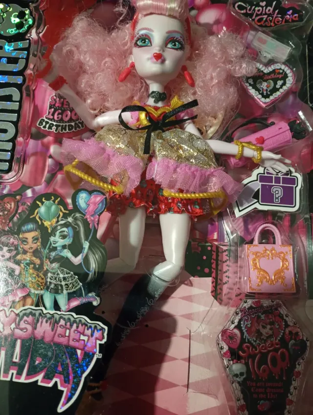 Muñeca Monster High Cupid Scary Sweet