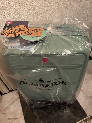 MALETA CABINA GLADIATOR SAONA nueva a estrenar