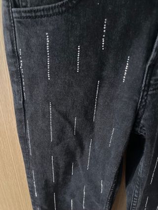 Pantalones vaqueros Mango con brillos