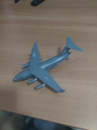 Avión Air Force 9020