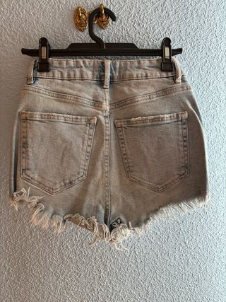 Shorts vaqueros Zara desgastados