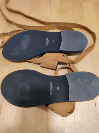 Sandalias romanas Twinset piel marrón