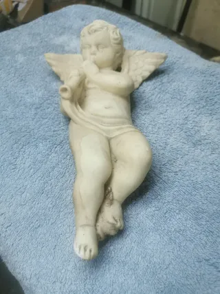 Figura Angelito Mármol Sintético