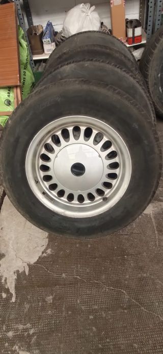 Llantas Jaguar XJ Sovereign 1989