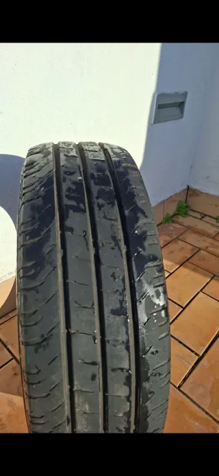4 Neumáticos 215/60 R17 C 104 H VW California