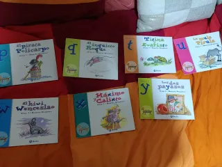 Lote y parte de colección de libros infantiles.