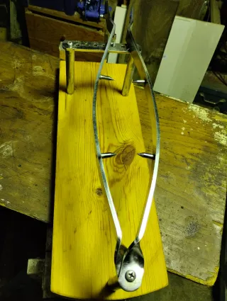 Jamonera profesional cromada