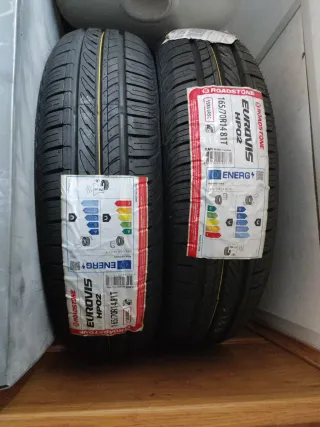2 Neumáticos Roadstone  165/ 7014 81T