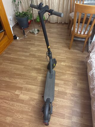 Patinete Eléctrico Xiaomi Essential