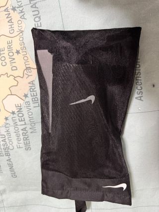 Espinilleras Nike Performance