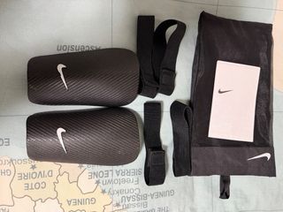 Espinilleras Nike Performance