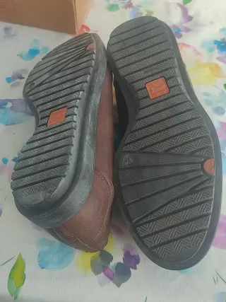 Zapatos Bata Marrones de piel Talla 36