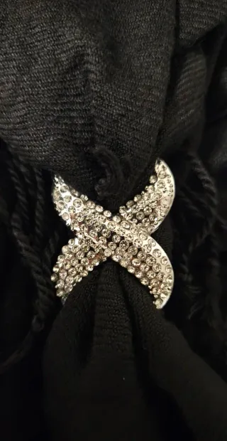 Fermacravatta con brillanti