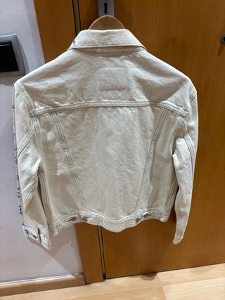 Chaqueta tejana Levi's blanca y azul