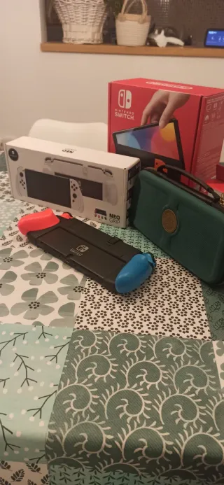 Nintendo Switch OLED Azul/Rojo