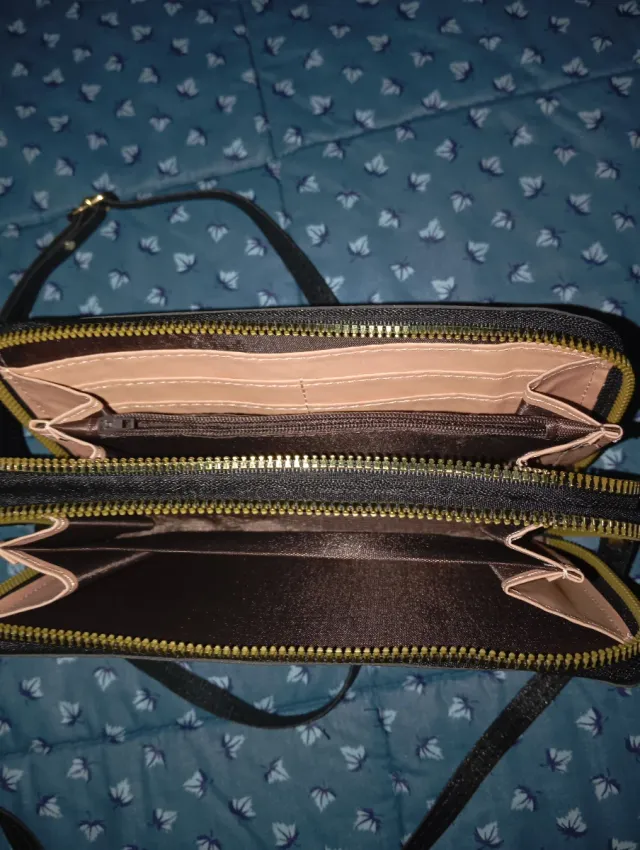 Bolso de mano y bandolera negro, 20ancho,11alto.