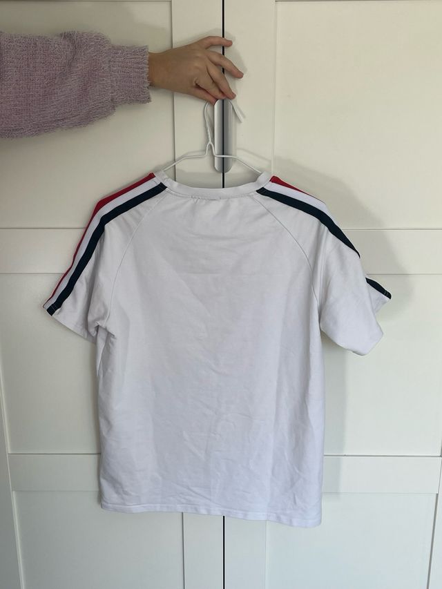 Camiseta Moncler Blanca con Rayas Rojas