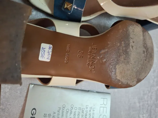 Sandalias GEOX beige y azul