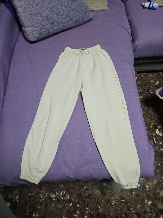 Pantalones deportivos beige